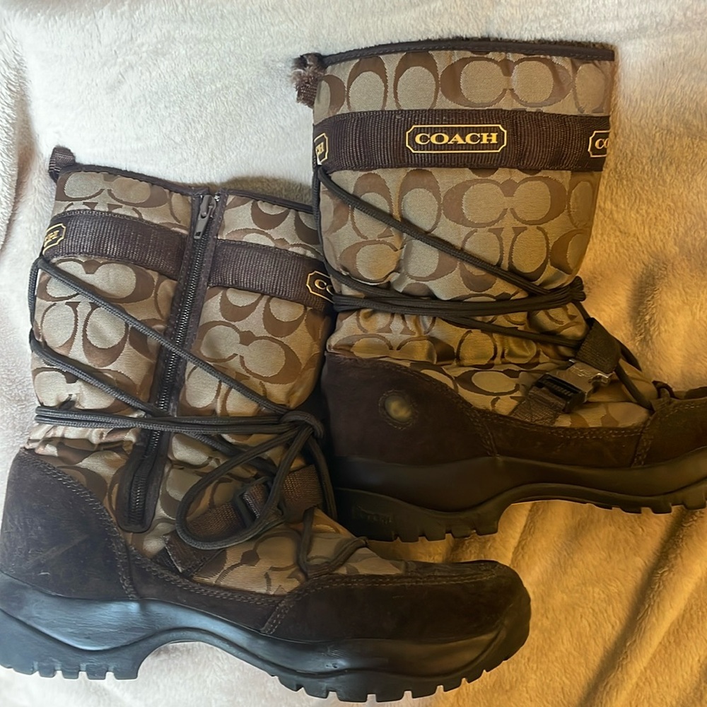 COACH Signature Monogram Sela Brown Cold Winter Snow Mid Calf Laced Boots sz 9.5